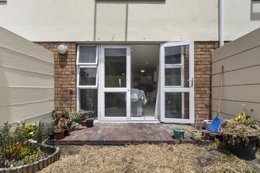 2 Bedroom Property for Sale in Heathfield Western Cape